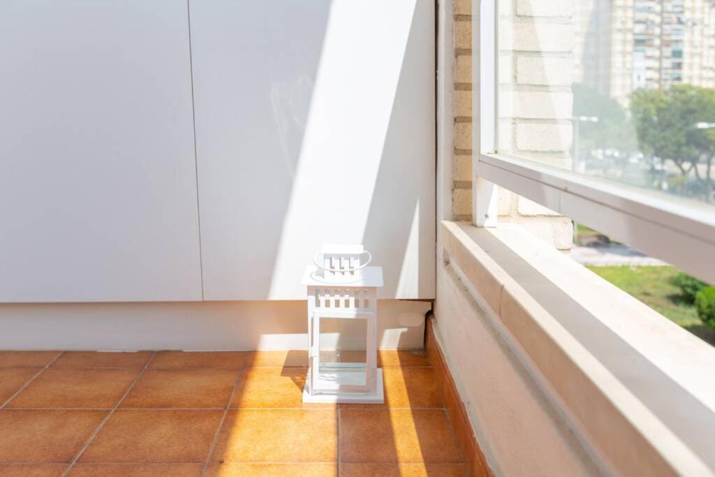 Playa Huelin Apartamento Apartment Malaga Ngoại thất bức ảnh