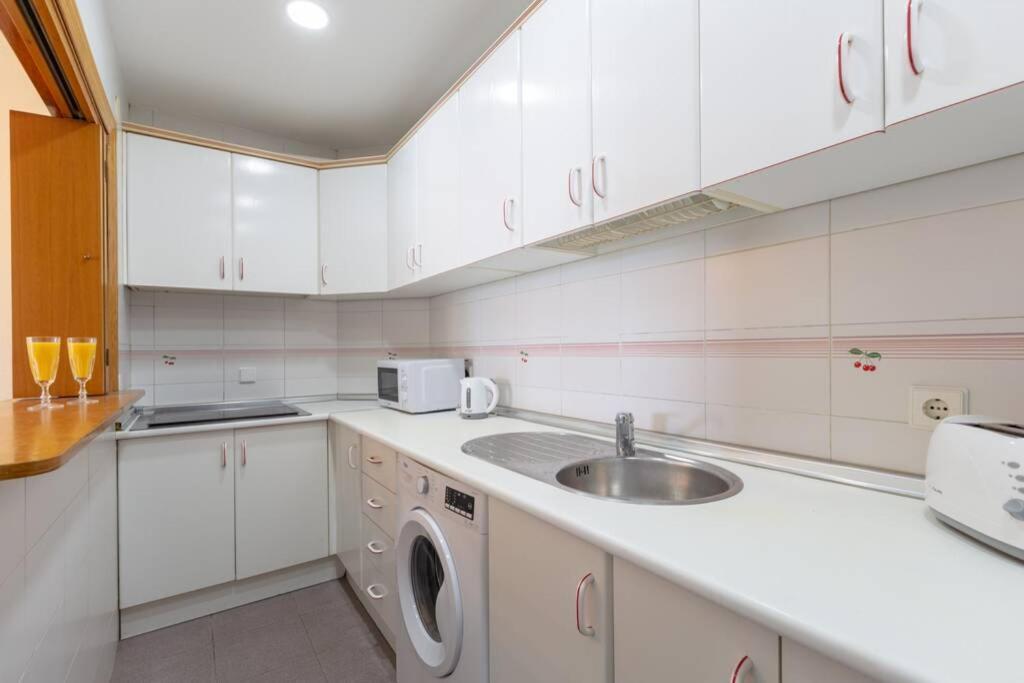 Playa Huelin Apartamento Apartment Malaga Ngoại thất bức ảnh